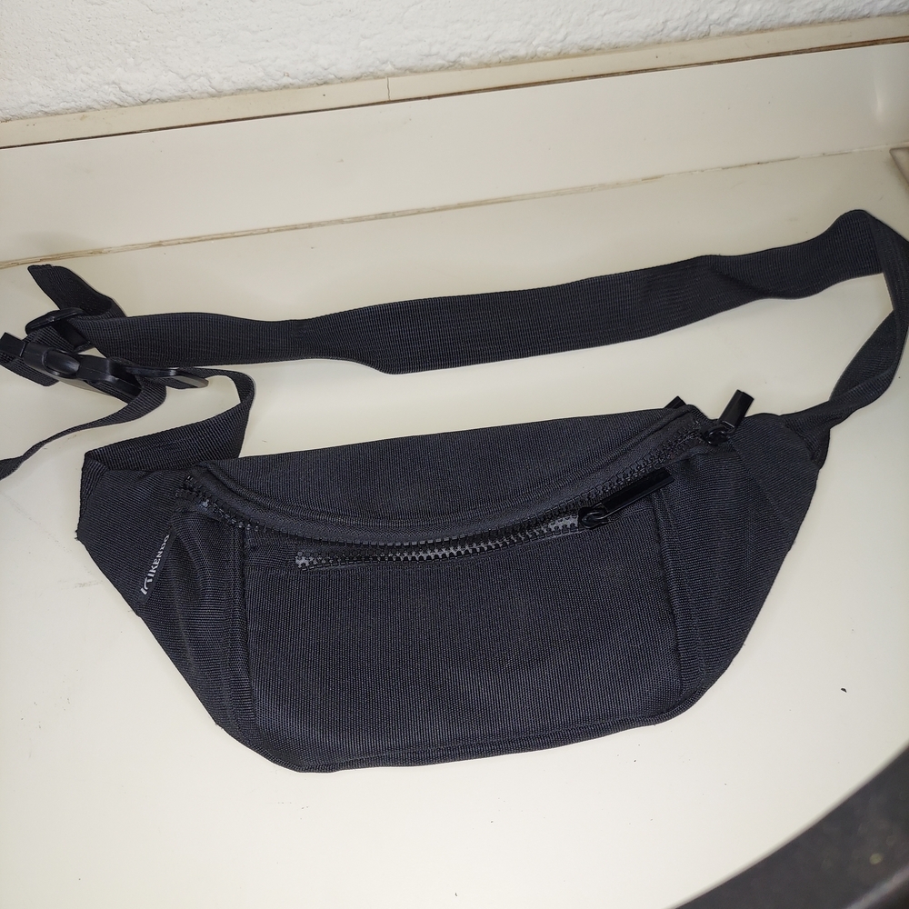 Black Belt Bag- NWOT